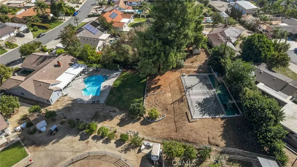 Yorba Linda, CA 92886,17842 Caballo