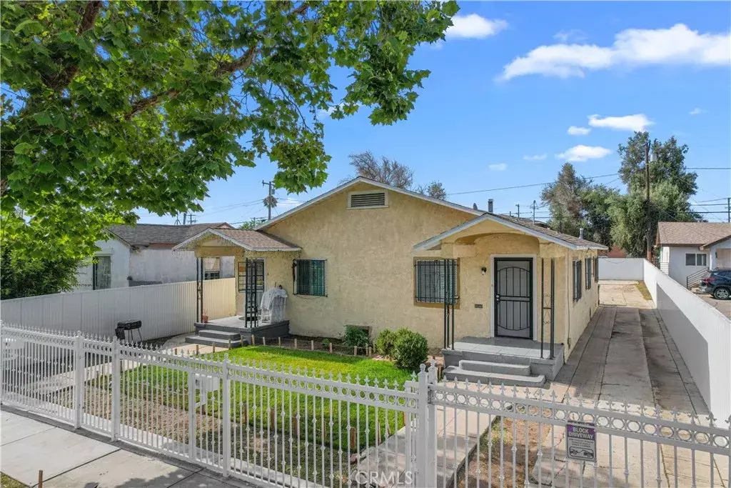 Los Angeles, CA 90044,1220 W 92nd Street