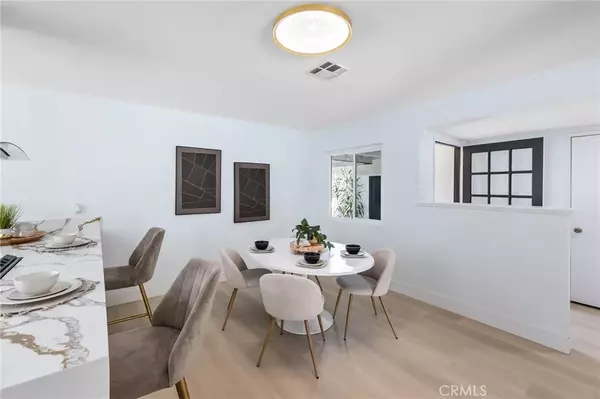 Tustin, CA 92780,14032 Woodlawn