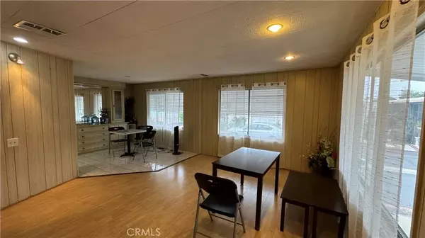 Westminster, CA 92683,14362 Bushard #109