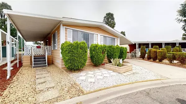 Long Beach, CA 90810,3595 Santa Fe Ave #73