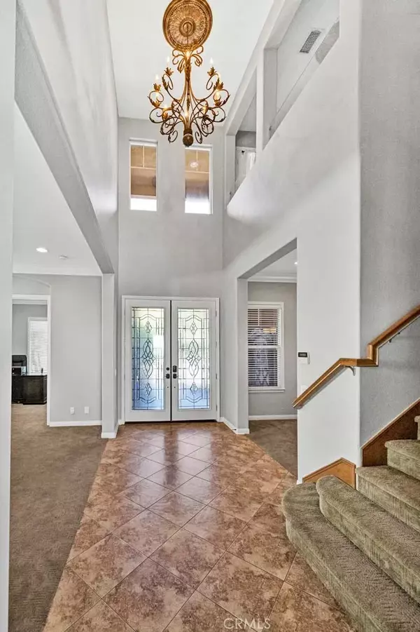 Orange, CA 92867,2710 E Vista Ridge