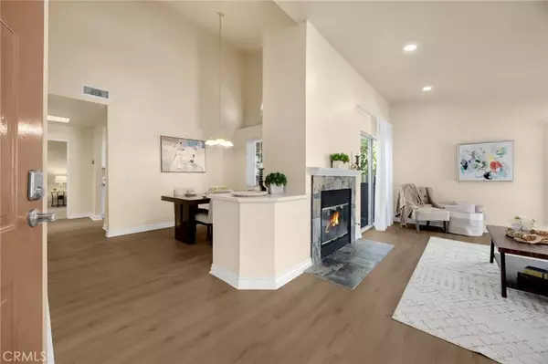 Yorba Linda, CA 92887,5380 Silver Canyon #9G