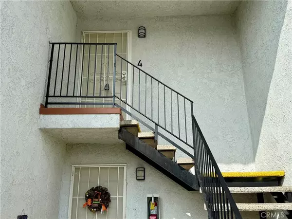 Buena Park, CA 90621,6082 Fullerton Avenue #4