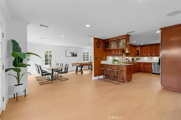 Huntington Beach, CA 92647,17131 Autumn