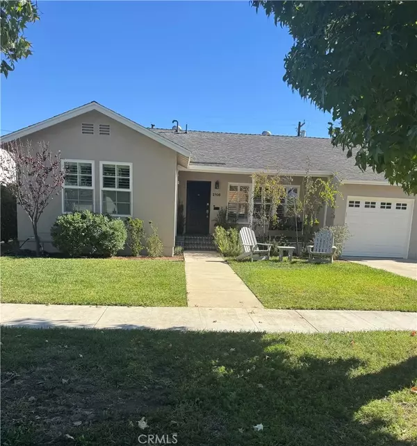 Long Beach, CA 90815,2108 Charlemagne