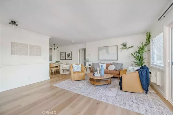 Long Beach, CA 90814,2844 E 3rd St #210