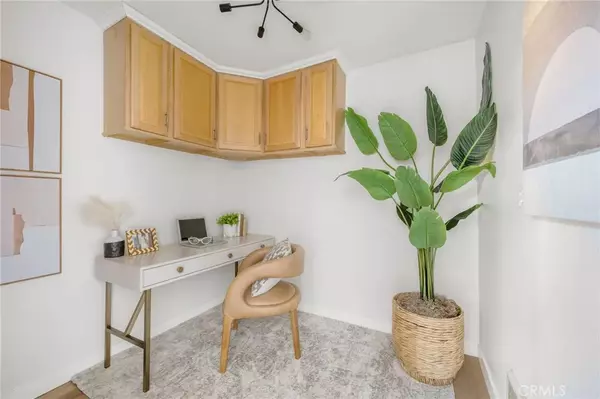 Long Beach, CA 90814,2844 E 3rd St #210