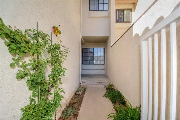 Diamond Bar, CA 91765,22905 Colombard Lane #5