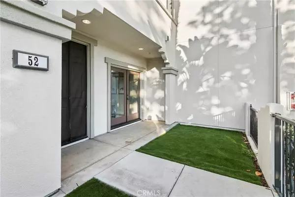 Buena Park, CA 90621,52 Preston