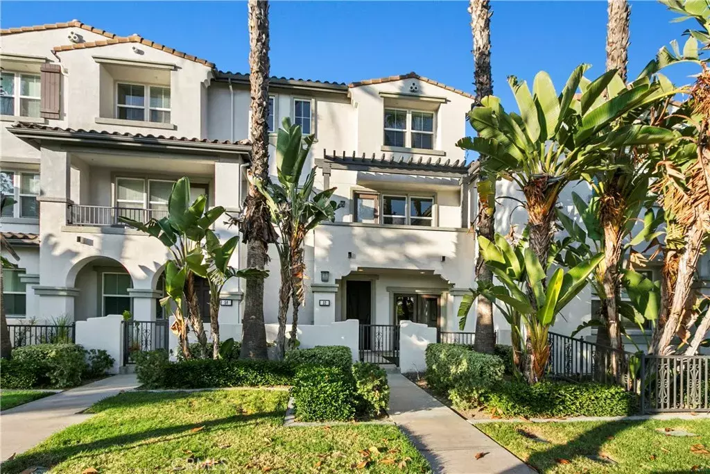 Buena Park, CA 90621,52 Preston