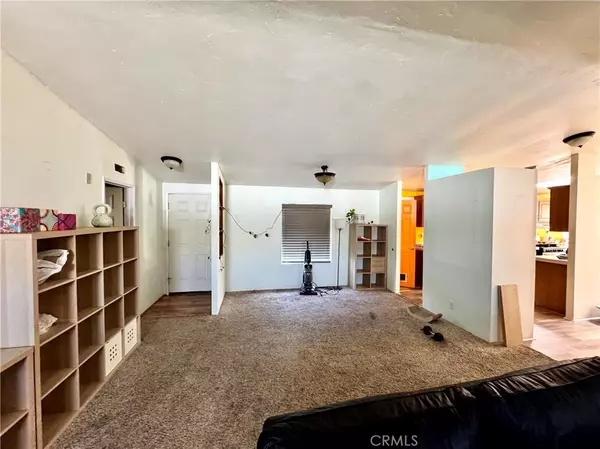 Laguna Hills, CA 92653,23301 Ridge Route #175