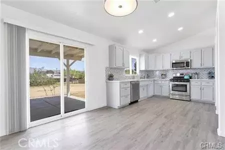 Hesperia, CA 92345,8951 Grapefruit Ave