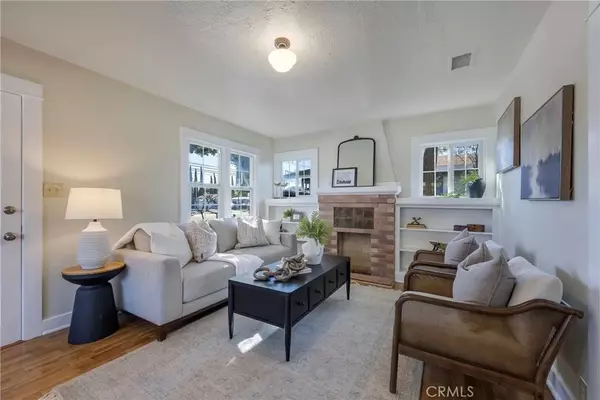 Fullerton, CA 92831,911 E Commonwealth Ave