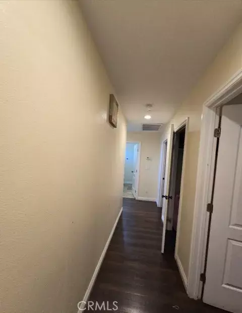 Los Angeles, CA 90002,8617 Hickory Street