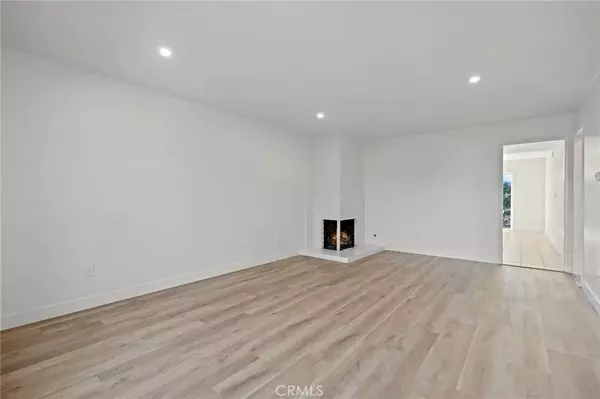 Fullerton, CA 92835,3131 Laurel Avenue #3