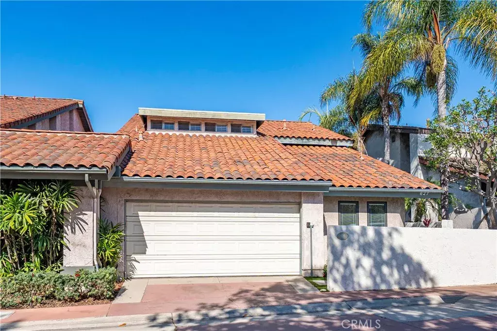 Long Beach, CA 90807,627 Avery Place