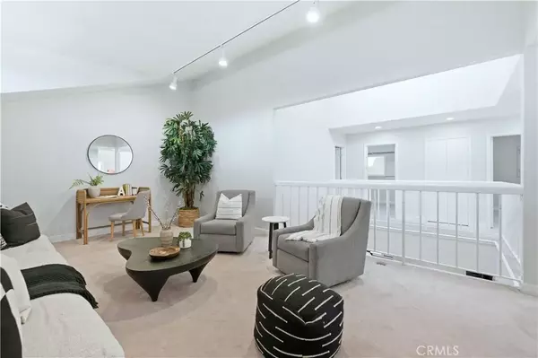 Long Beach, CA 90807,627 Avery Place