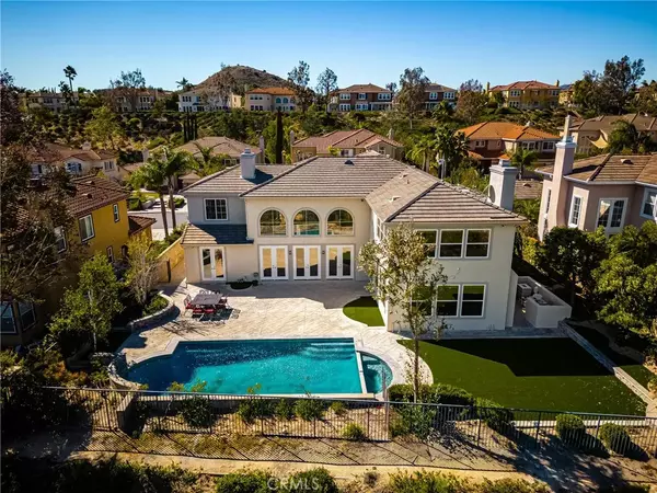 Anaheim Hills, CA 92808,1030 S Summer Breeze Lane