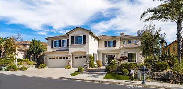 1030 S Summer Breeze Lane, Anaheim Hills, CA 92808