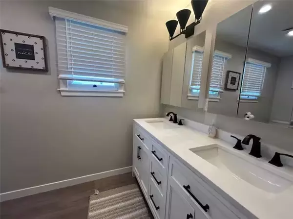 Orange, CA 92866,181 Waverly Street