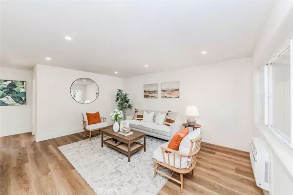 Fullerton, CA 92831,1718 E Commonwealth Ave #102