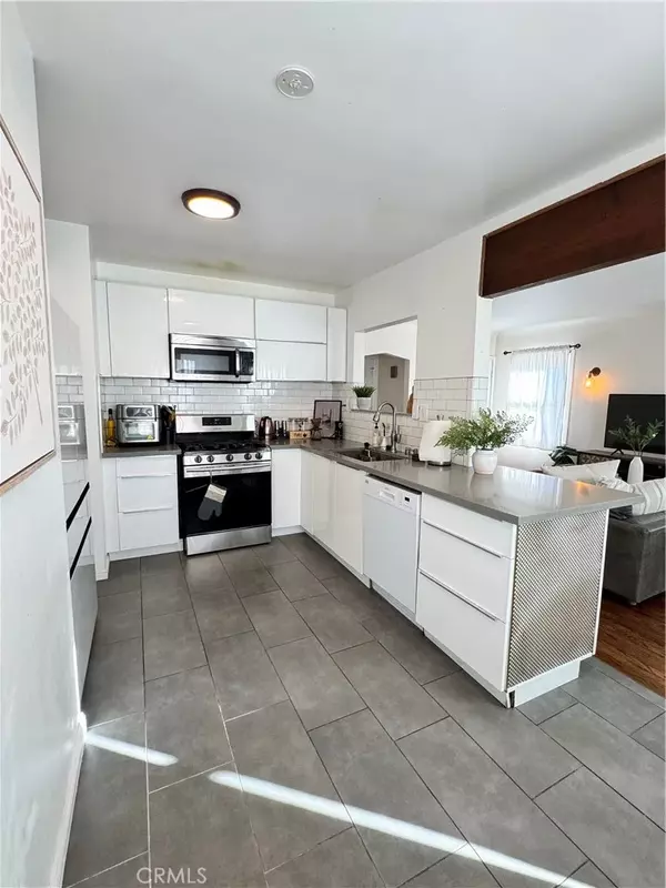 Long Beach, CA 90802,337 Lime #10