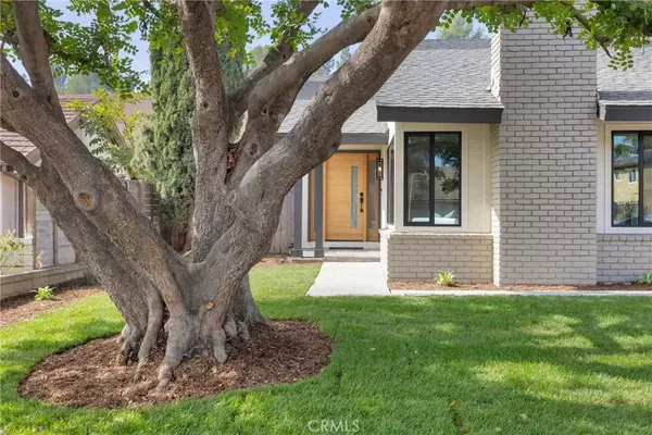 2725 Deerpark, Fullerton, CA 92835