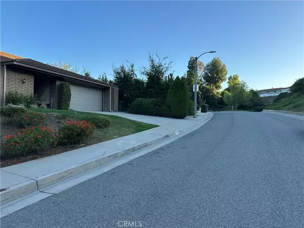 Fullerton, CA 92831,2124 Wildwood Court