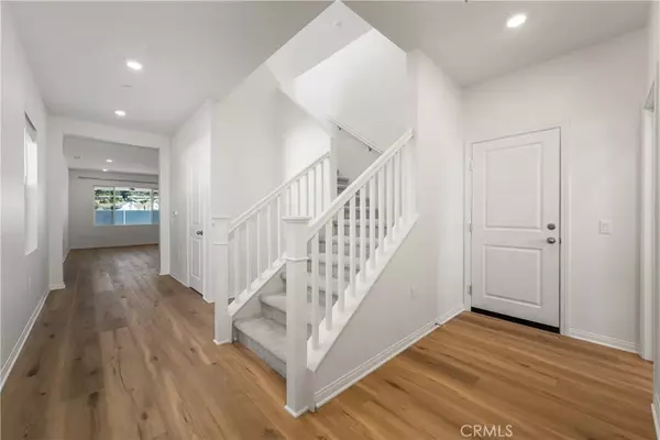 Corona, CA 92883,27342 Denali Court