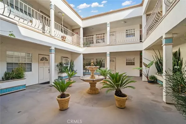 Long Beach, CA 90804,1145 Roswell #204