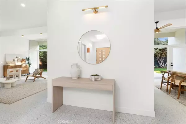 Fullerton, CA 92832,734 W Maplewood