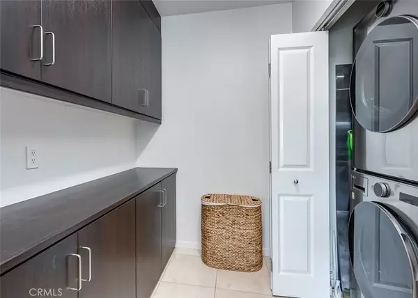 Irvine, CA 92612,21 Gramercy #306