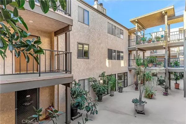 Long Beach, CA 90814,605 Redondo #308