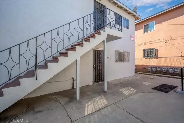 Los Angeles, CA 90044,736 W Century