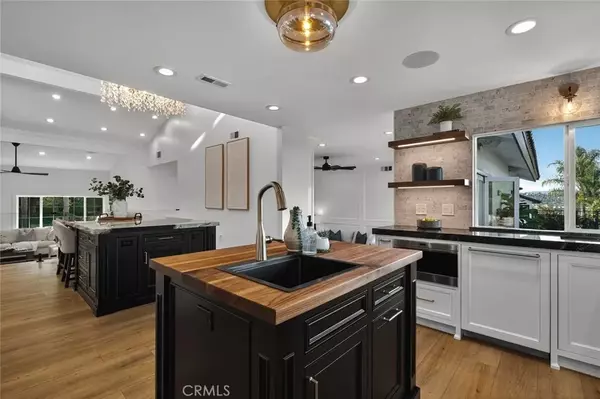 Anaheim Hills, CA 92807,266 S Via Montanera