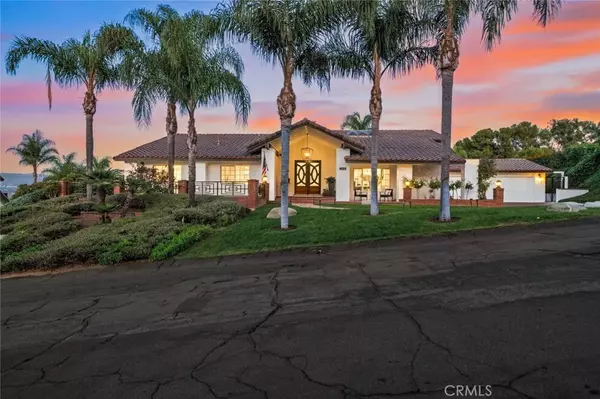 Anaheim Hills, CA 92807,266 S Via Montanera