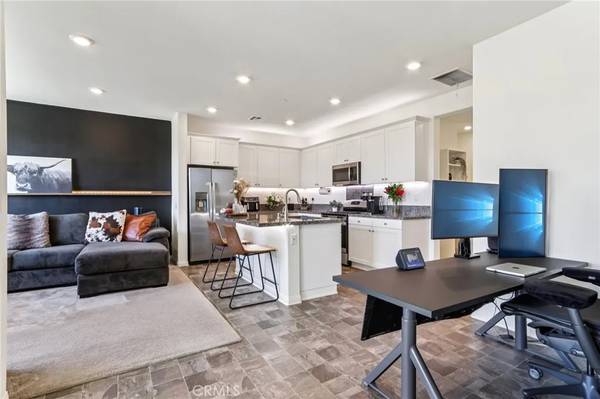 Fontana, CA 92336,16620 Wyndham Lane #9