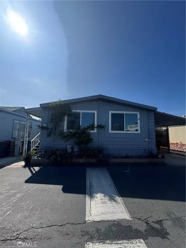 Huntington Beach, CA 92646,21851 Newland #127