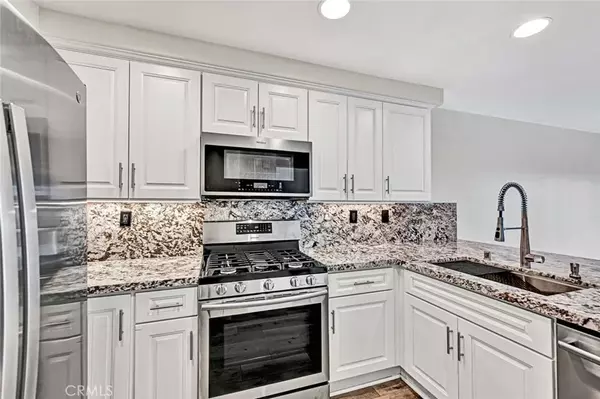 Mission Viejo, CA 92692,8 Bayonne