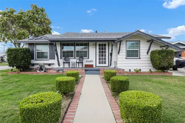 Lakewood, CA 90715,21449 Verne