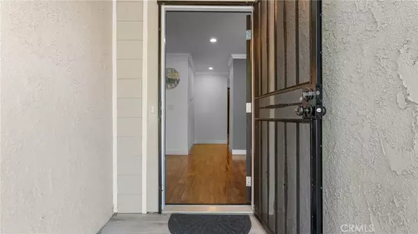 Corona, CA 92882,2314 McNeil Cir