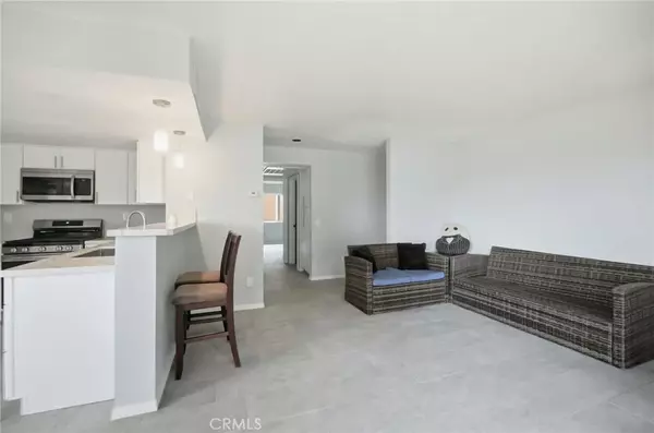 Corona, CA 92882,2616 avenida del vista