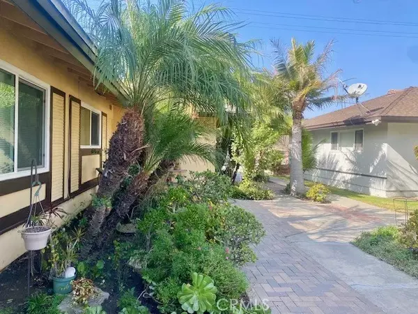 Huntington Beach, CA 92647,16642 Goldenwest