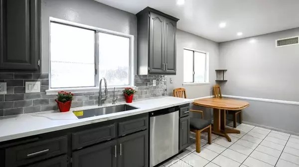 Garden Grove, CA 92840,10136 Montecito Plz