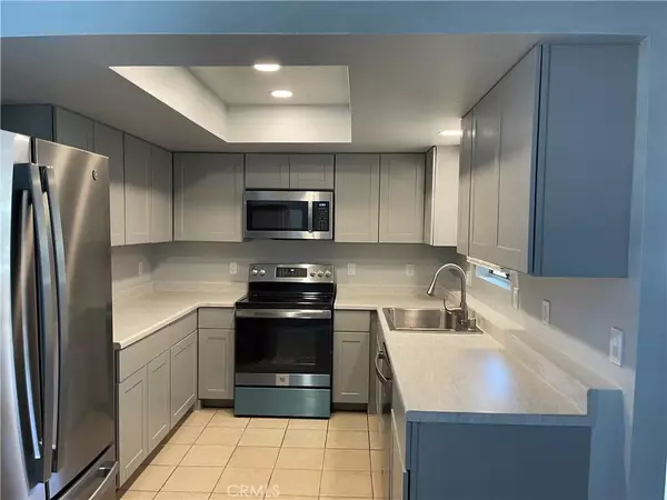 Palm Springs, CA 92264,5301 E Waverly Drive #212