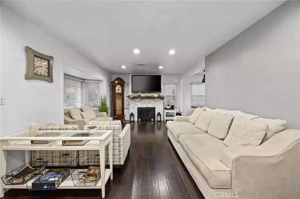 Santa Ana, CA 92707,1231 S Baker