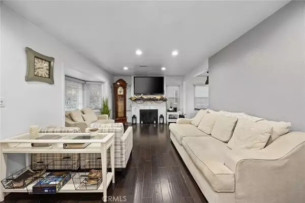 Santa Ana, CA 92707,1231 S Baker