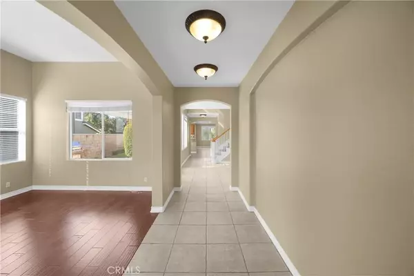 Yorba Linda, CA 92886,3795 Carson