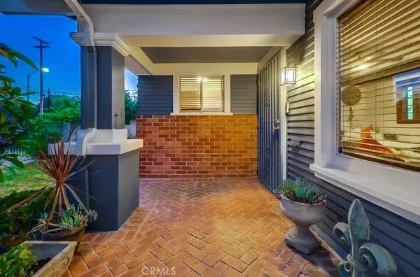 Long Beach, CA 90814,2815 E 5th Street